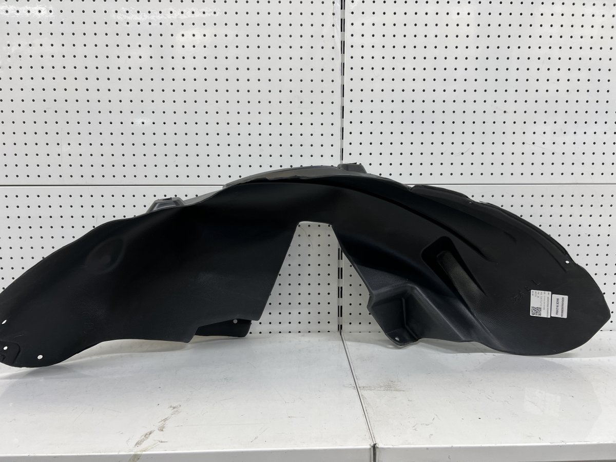 Левый передний подкрылок Chery Tiggo 8