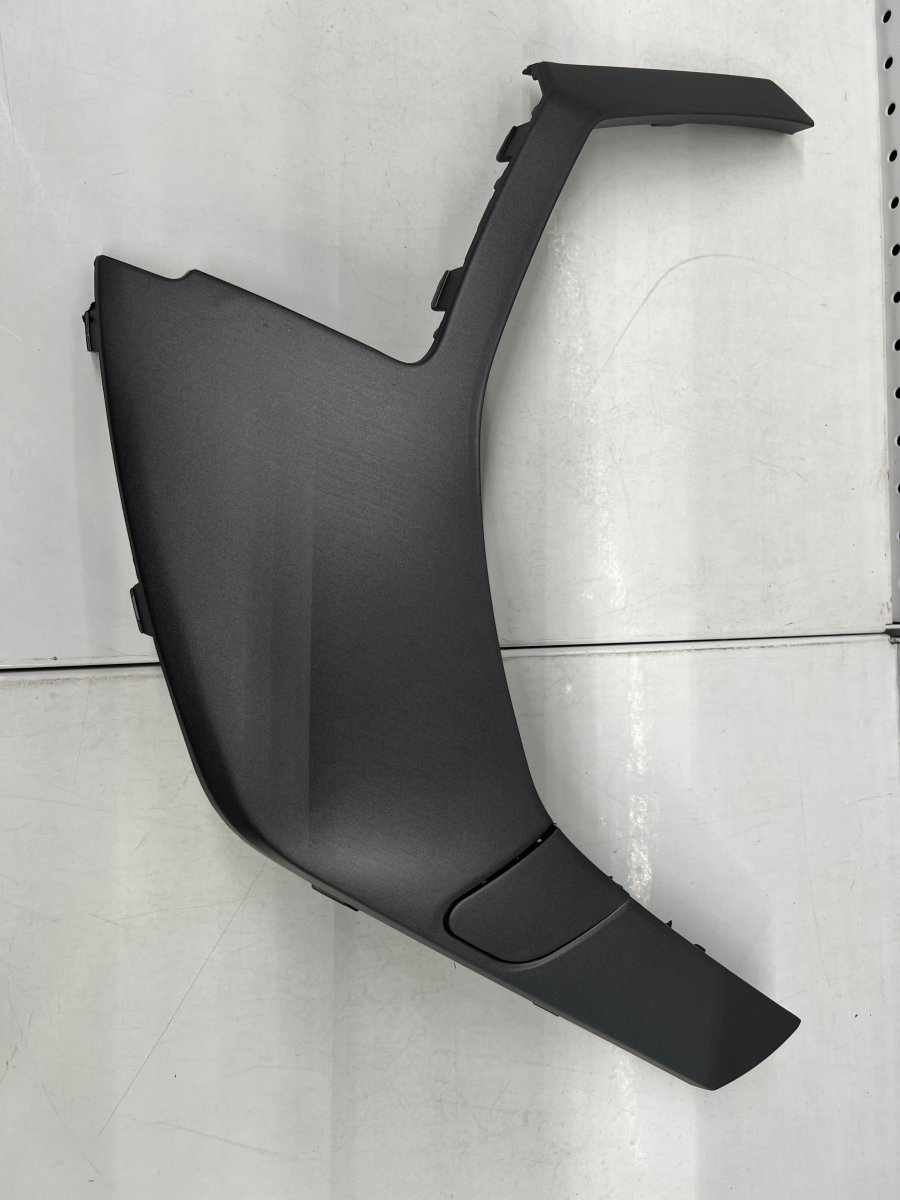 Правая накладка переднего бампера Chery Tiggo 8 Pro