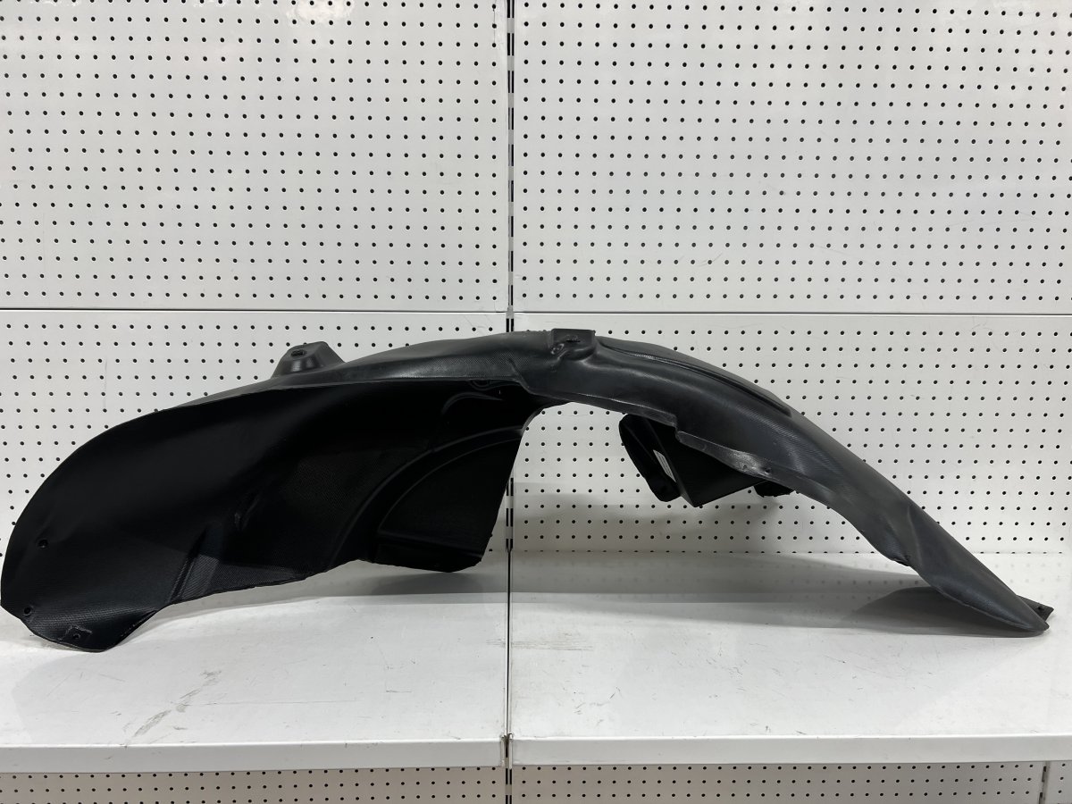 Левый задний подкрылок Chery Tiggo 7 Pro