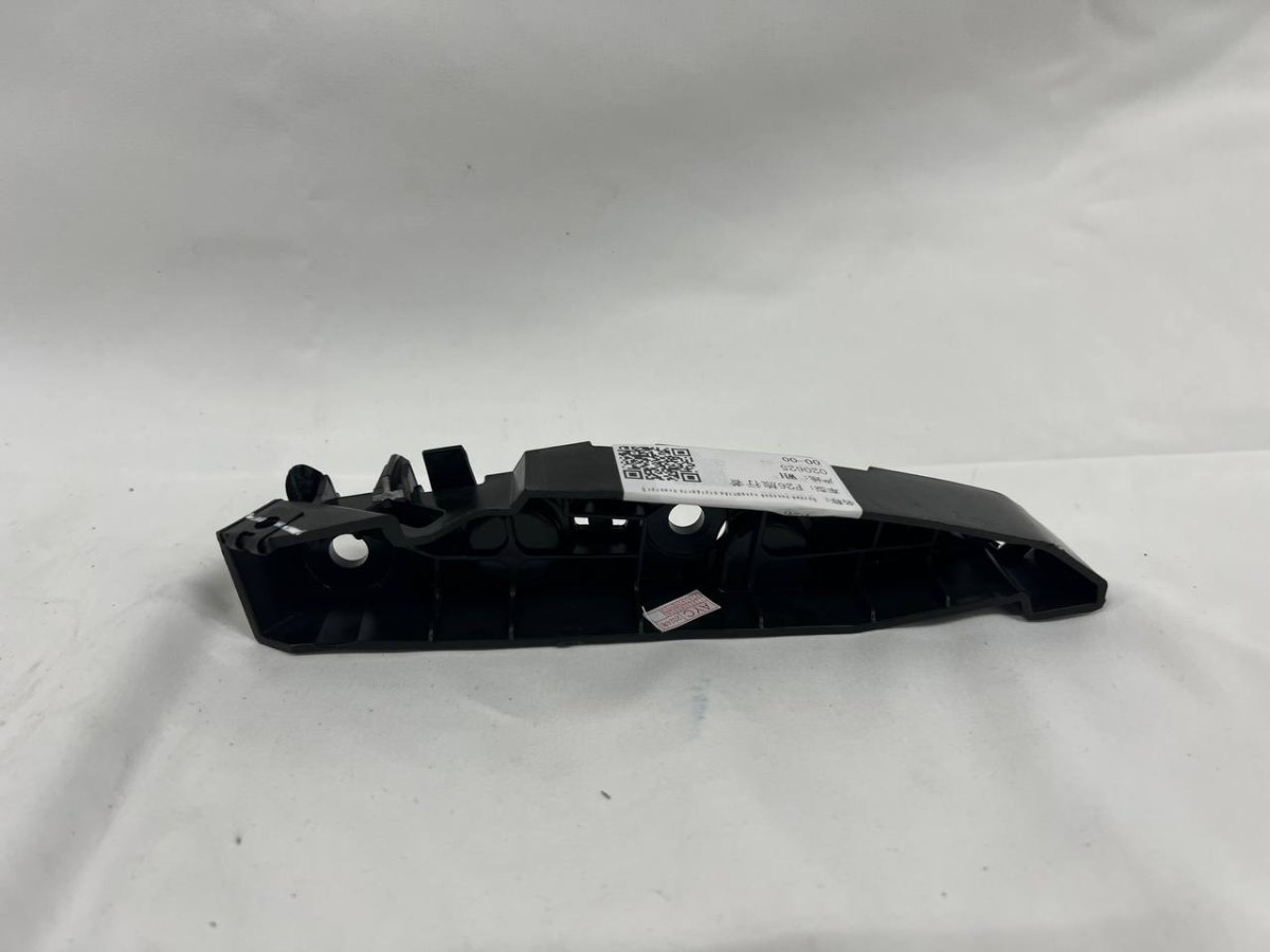 Правый боковой кронштейн переднего бампера Jetour T2