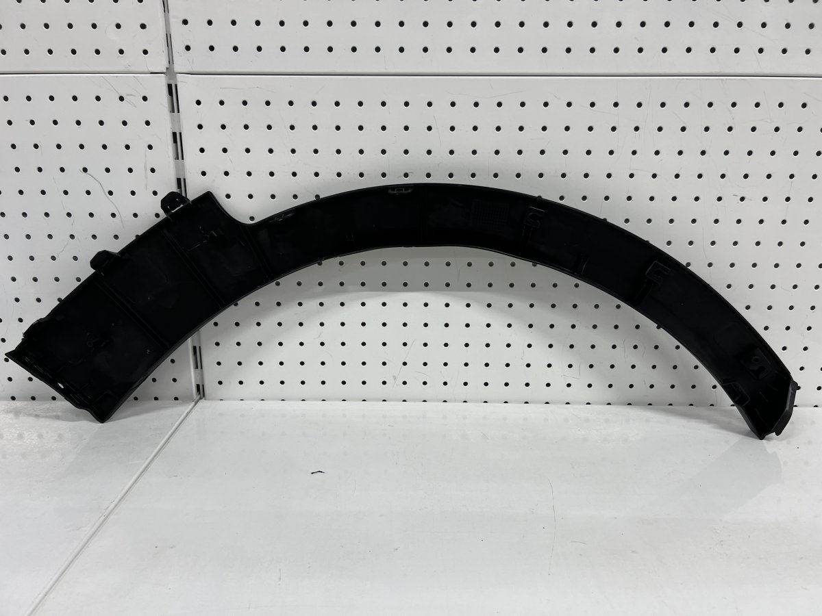 Накладка левого заднего колеса Jetour X70