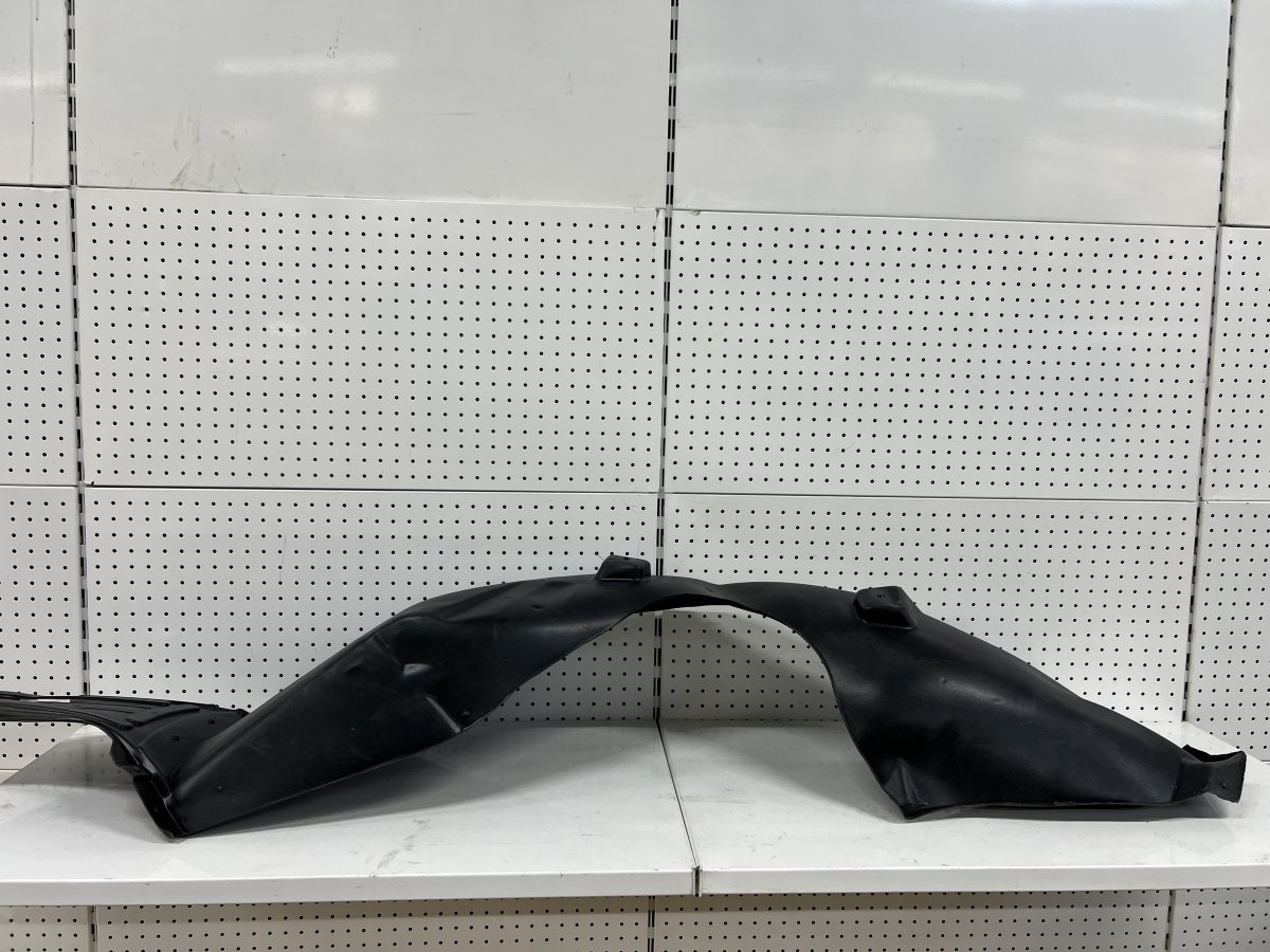 Правый передний подкрылок Omoda S5