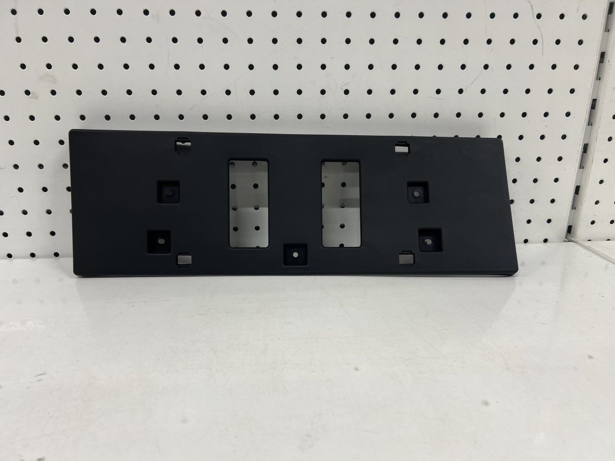 Рамка номерного знака передняя Haval Jolion