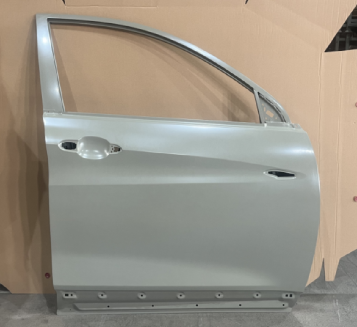 Передняя правая дверь Chery Tiggo 7